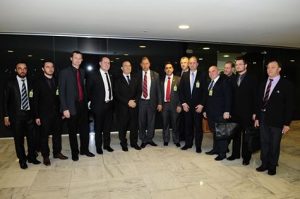 Leia mais sobre o artigo Presidente da AMAU participa de audiência na Casa Civil em Brasília