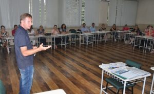 Leia mais sobre o artigo Presidente da AMAU participa de reunião do CONSEME