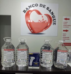 Leia mais sobre o artigo BANCO DE SANGUE RECEBE DOAÇÃO DO COMITÊ REGIONAL