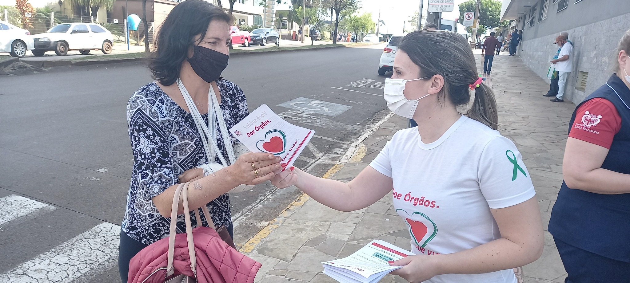 Leia mais sobre o artigo AÇÕES DE CONSCIENTIZAÇÃO NO SANTA TEREZINHA NO DIA NACIONAL DA DOAÇÃO DE ÓRGÃOS