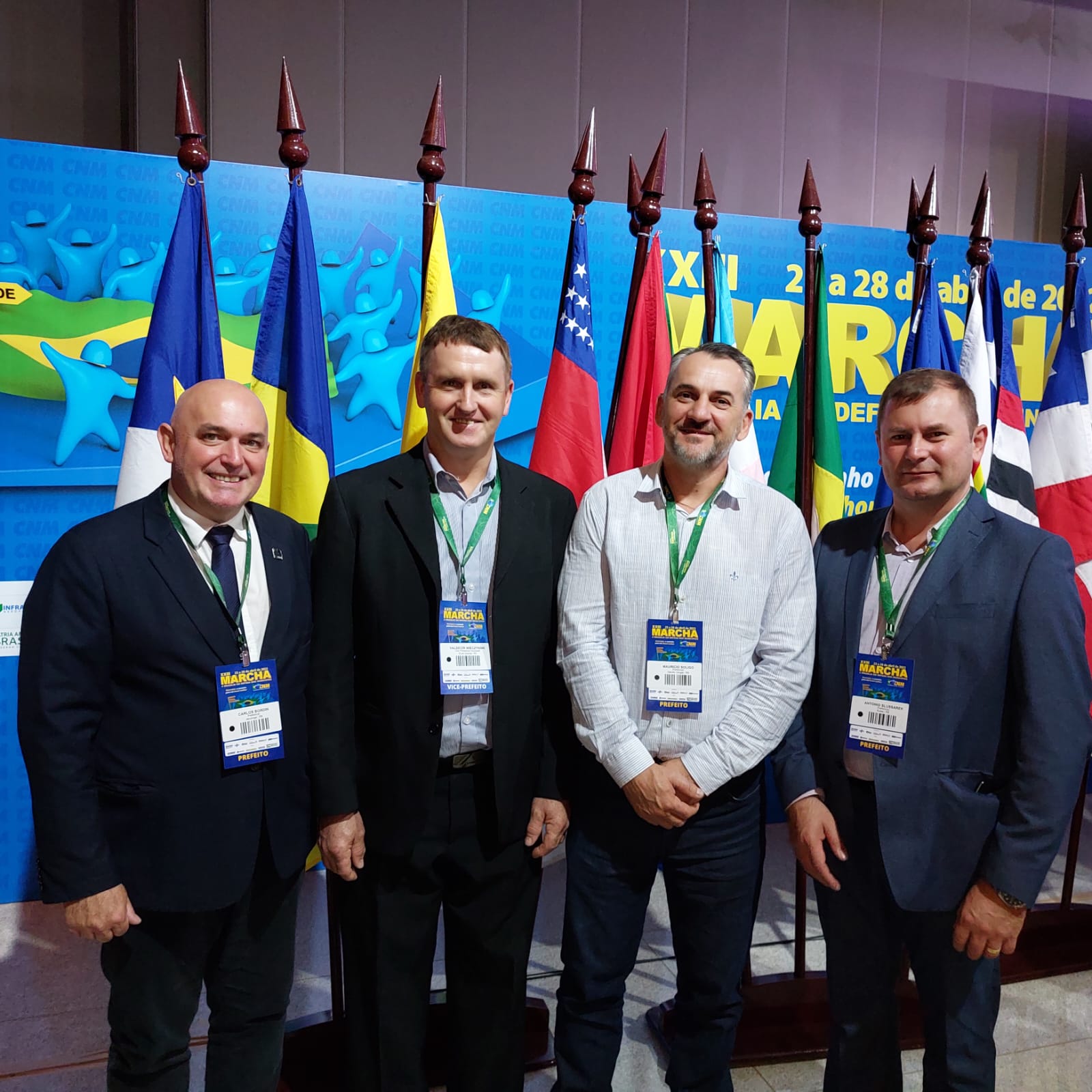 Você está visualizando atualmente AMAU representada na XXIII Marcha a Brasília em Defesa dos Municípios