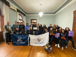 Leia mais sobre o artigo EQUIPE CAVALO VENDADO É HOMENAGEADA PELA PREFEITURA DE ERECHIM