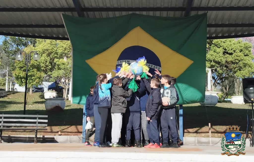 Você está visualizando atualmente Abertura da Semana da Pátria em Paulo Bento