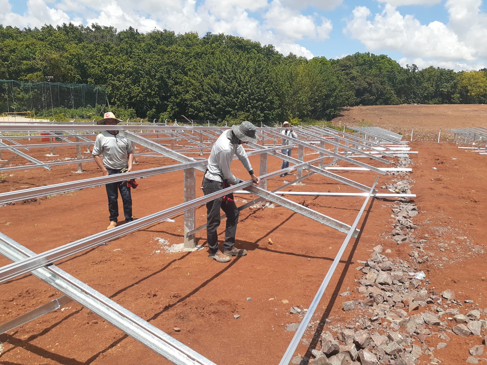 Você está visualizando atualmente USINA SOLAR: PROMOVER O DESENVOLVIMENTO SUSTENTÁVEL DE ERECHIM