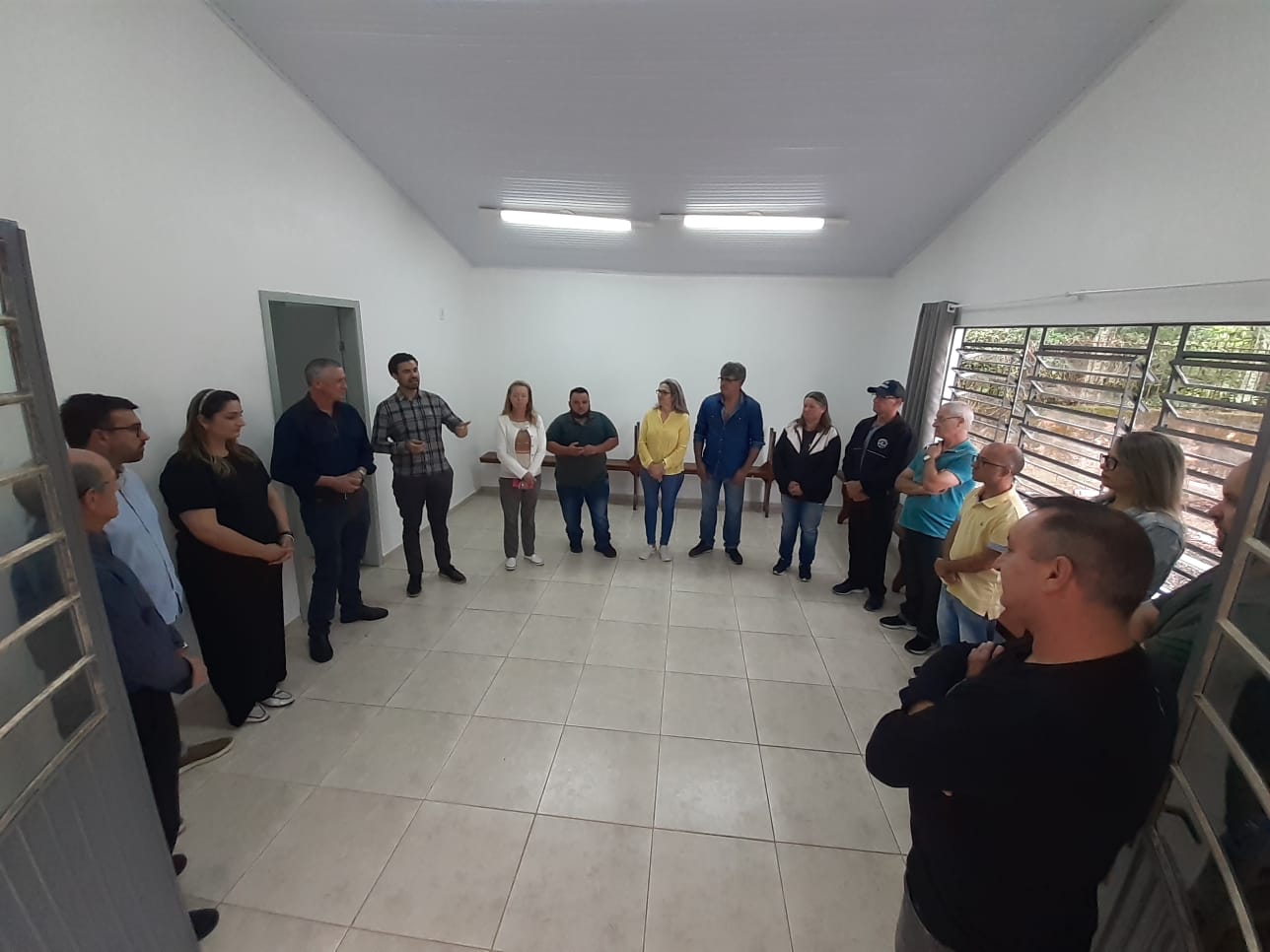 Você está visualizando atualmente CAPELA MORTUÁRIA DO BAIRRO JABUTICABAL É REVITALIZADA E ENTREGUE PARA COMUNIDADE