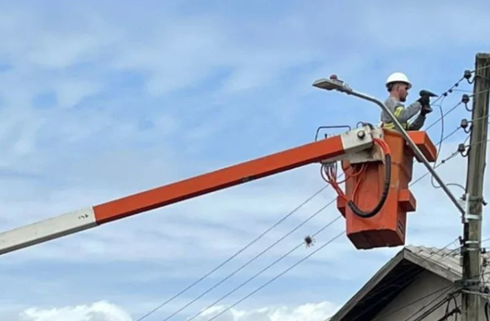 Começa a segunda etapa da instalação de LUZES DE LED nas ruas de Erechim 