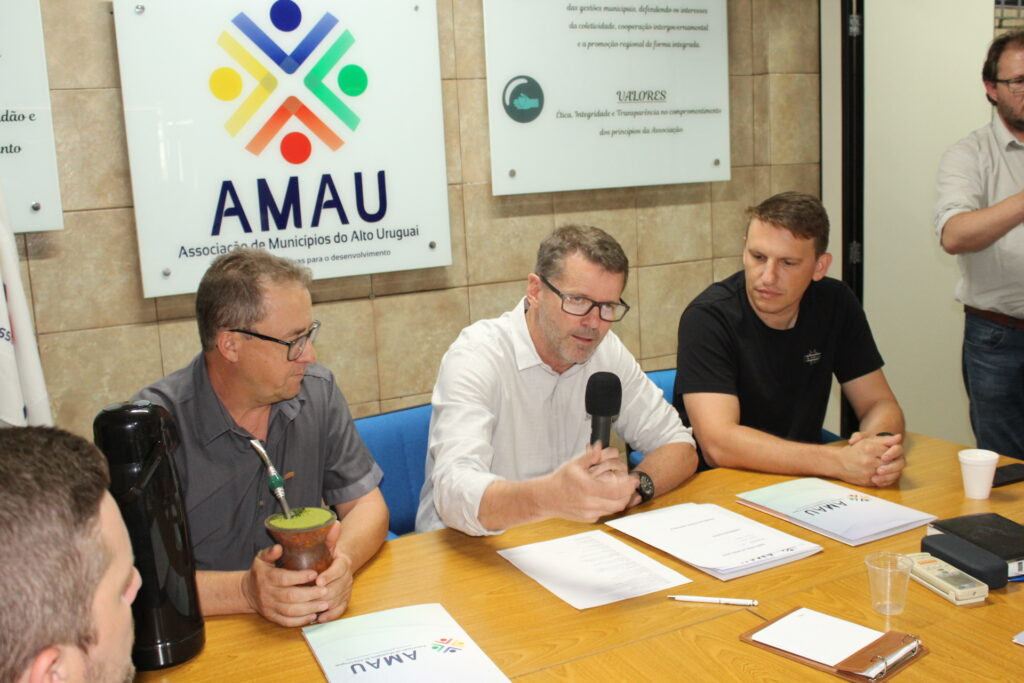 Amau elege nova direção para 2025 - AMAU - Associação de Municípios do ...