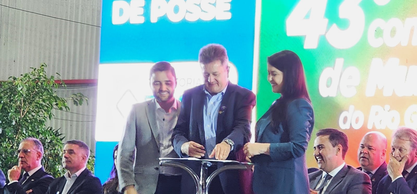 No momento, você está visualizando Prefeitos da AMAU fazem parte da nova gestão da Famurs