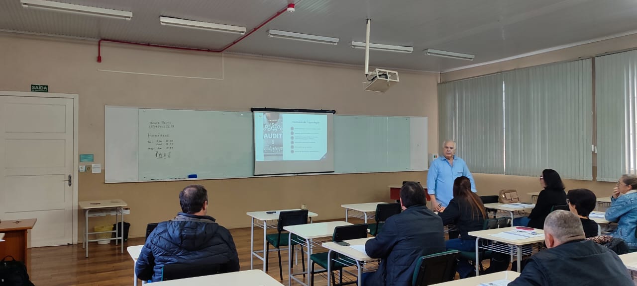 No momento, você está visualizando Curso promovido pela Escola AMAU abordou auditorias obrigatórias e matriz de riscos