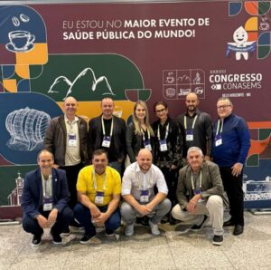 Leia mais sobre o artigo Secretários de Saúde da AMAU participam do maior congresso de saúde pública do mundo