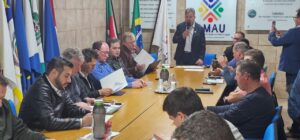 Leia mais sobre o artigo Reforma Tributária e ações da RGE são pautas da reunião da AMAU