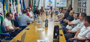 Leia mais sobre o artigo Amau debate sobre o impacto da lei complementar nº 226/2026 nos orçamentos municipais