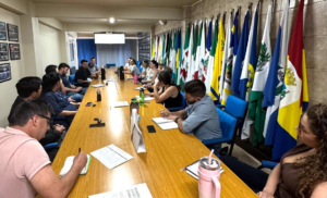 Leia mais sobre o artigo Setor leiteiro entra na pauta da AMAU e municípios articulam reivindicações aos governos